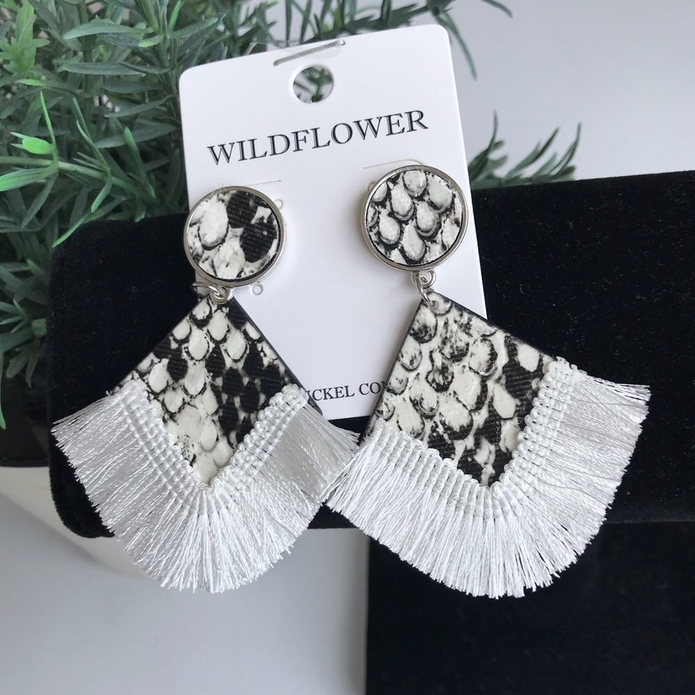 Snakeskin Pattern Boho Earrings with Fringe - Picture 4 of 4